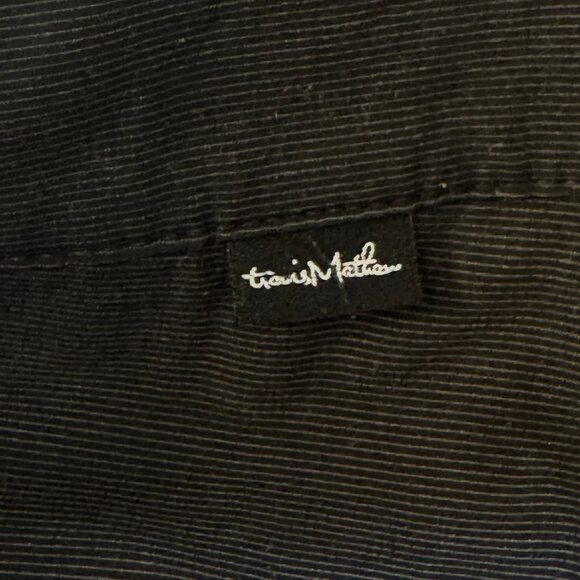 Travis Mathew Golf Shorts Men's 34 Black Flat Front Casual Polyester 10" Inseam - Picture 2 of 11